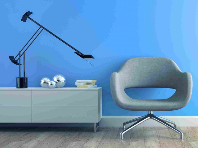 https://satinagarden.happydev.ro/wp-content/uploads/2017/05/image-chair-blue-wall-640x480.jpg